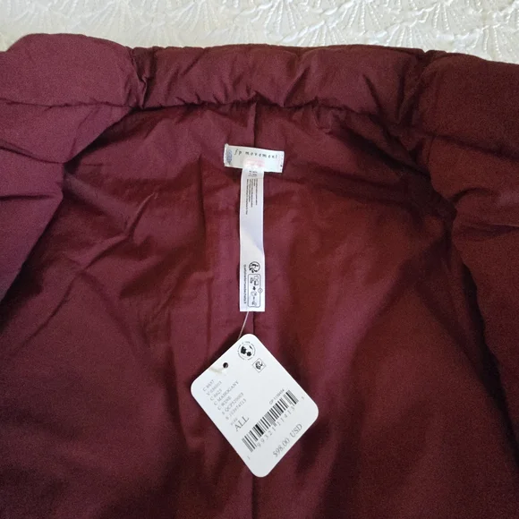 Fee People FP Movement Red Reflective Poncho Fits All NWT - Picture 7 of 10